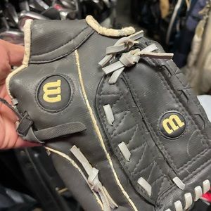Baseball Glove Wilson Kids Size